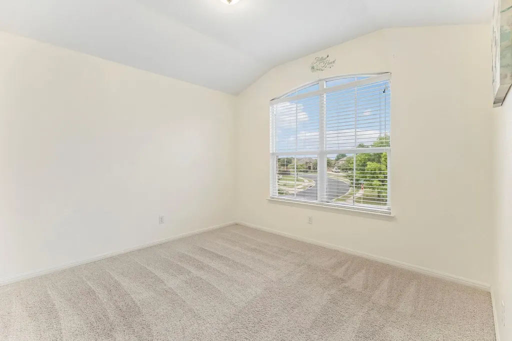100 Sandy Lyle Cove Round Rock TX 78664