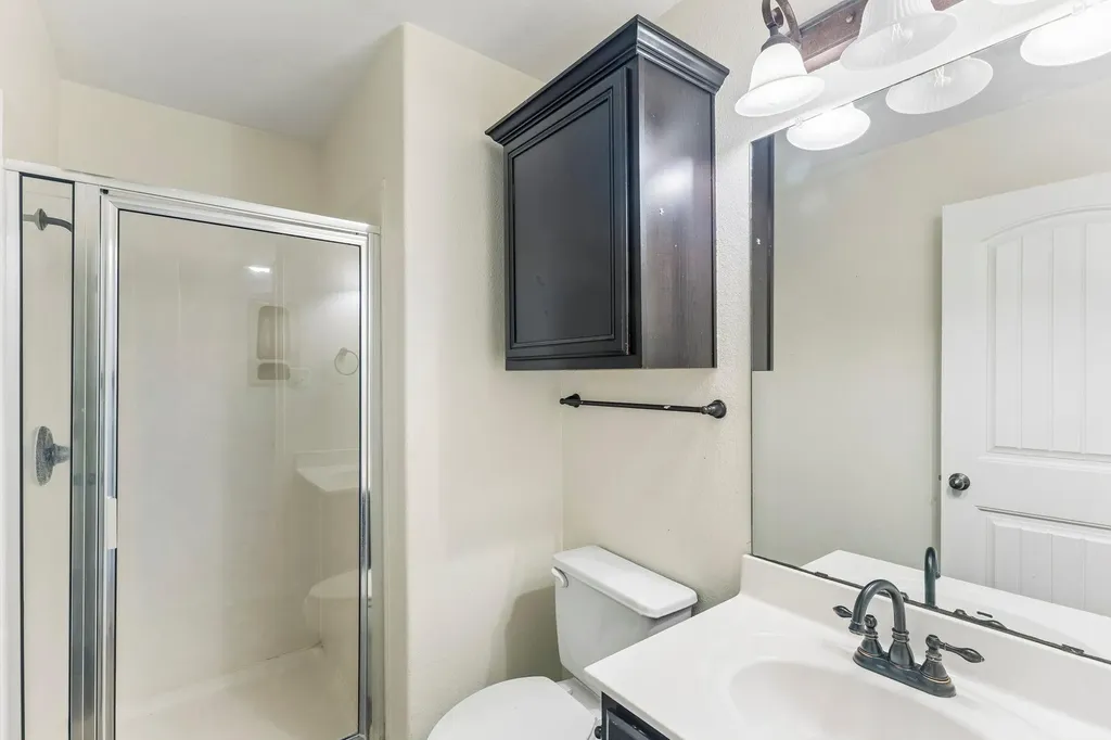 100 Sandy Lyle Cove Round Rock TX 78664