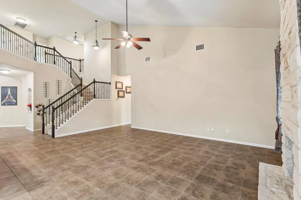 100 Sandy Lyle Cove Round Rock TX 78664
