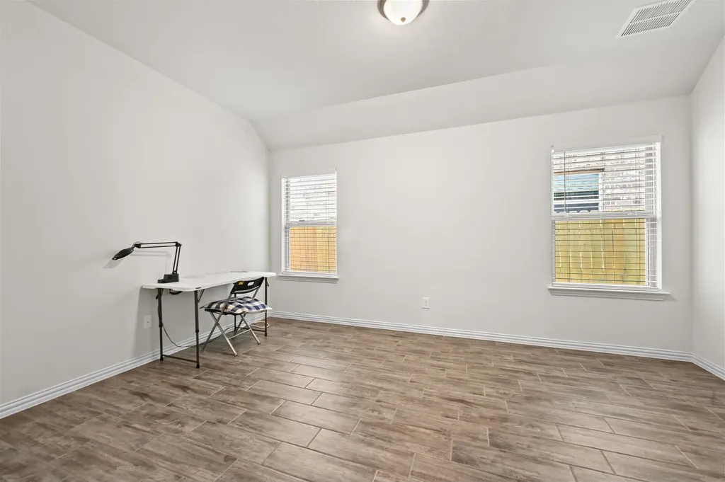 188 Danbark Drive Buda TX 78610