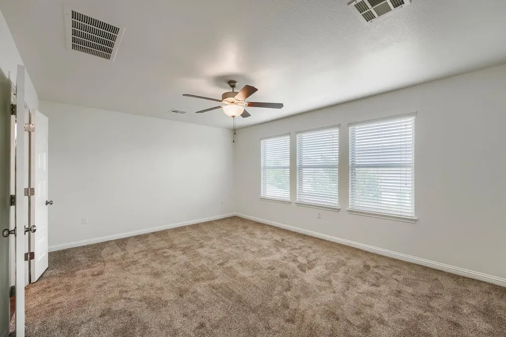 8106 Dampton Lane Austin TX 78744