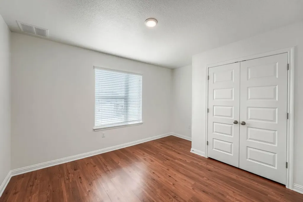 8106 Dampton Lane Austin TX 78744