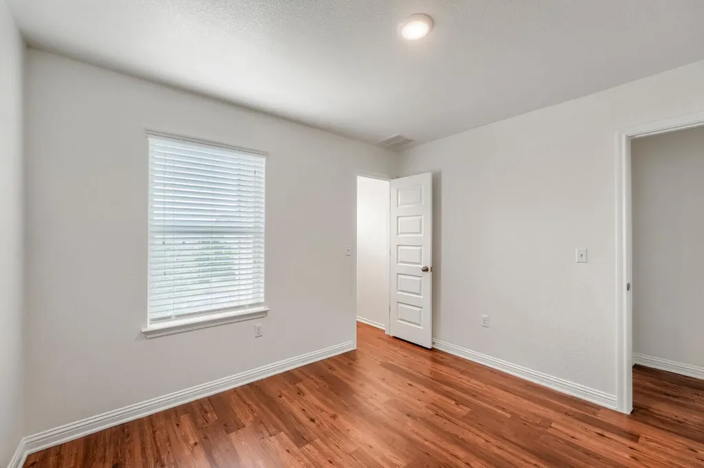 8106 Dampton Lane Austin TX 78744