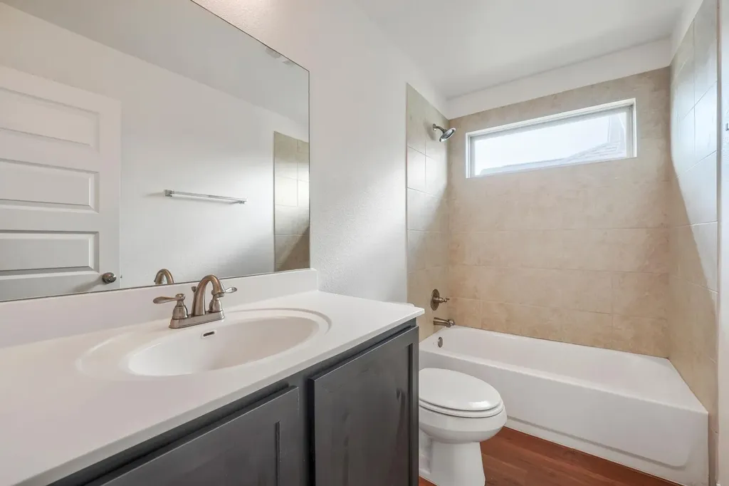 8106 Dampton Lane Austin TX 78744