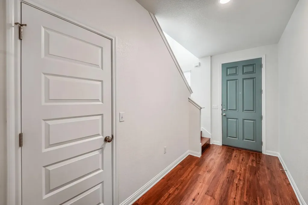 8106 Dampton Lane Austin TX 78744