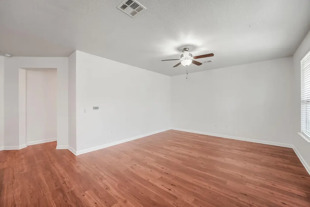 8106 Dampton Lane Austin TX 78744