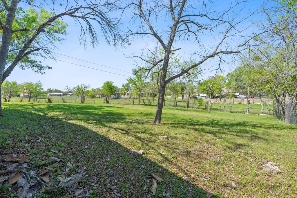 405 E Browning Street Manor TX 78653
