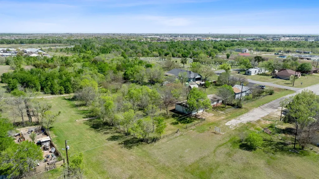 405 E Browning Street Manor TX 78653