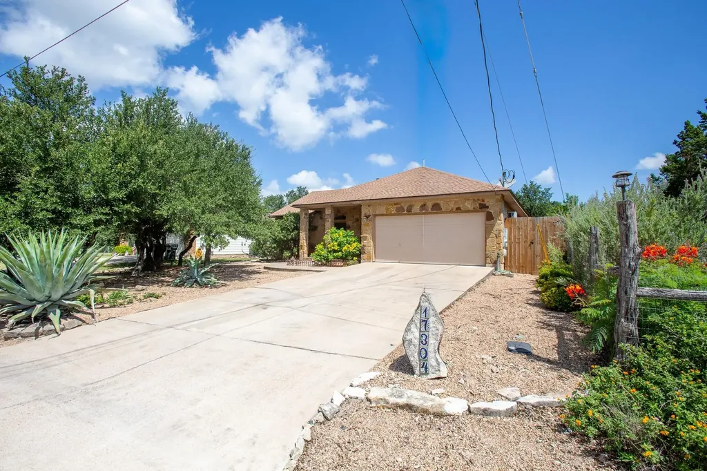 17304 Deer Creek Skyview Austin TX 78736