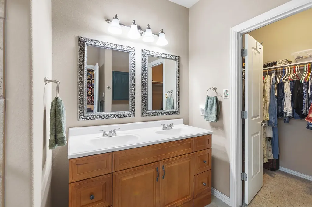 17304 Deer Creek Skyview Austin TX 78736