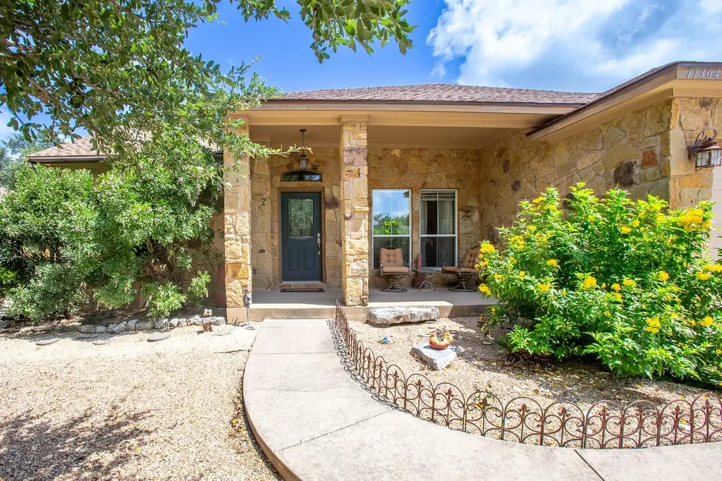 17304 Deer Creek Skyview Austin TX 78736