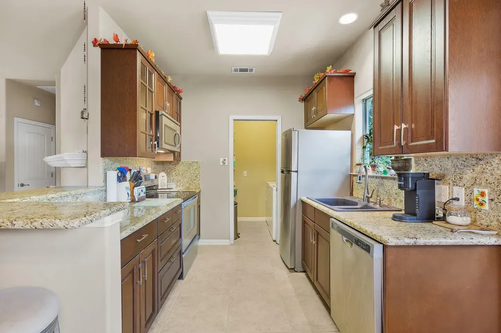 17304 Deer Creek Skyview Austin TX 78736