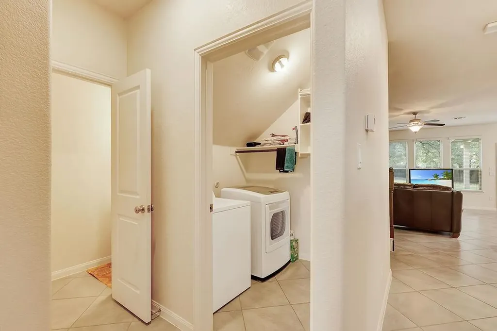 153 Crescent Heights Drive Georgetown TX 78628