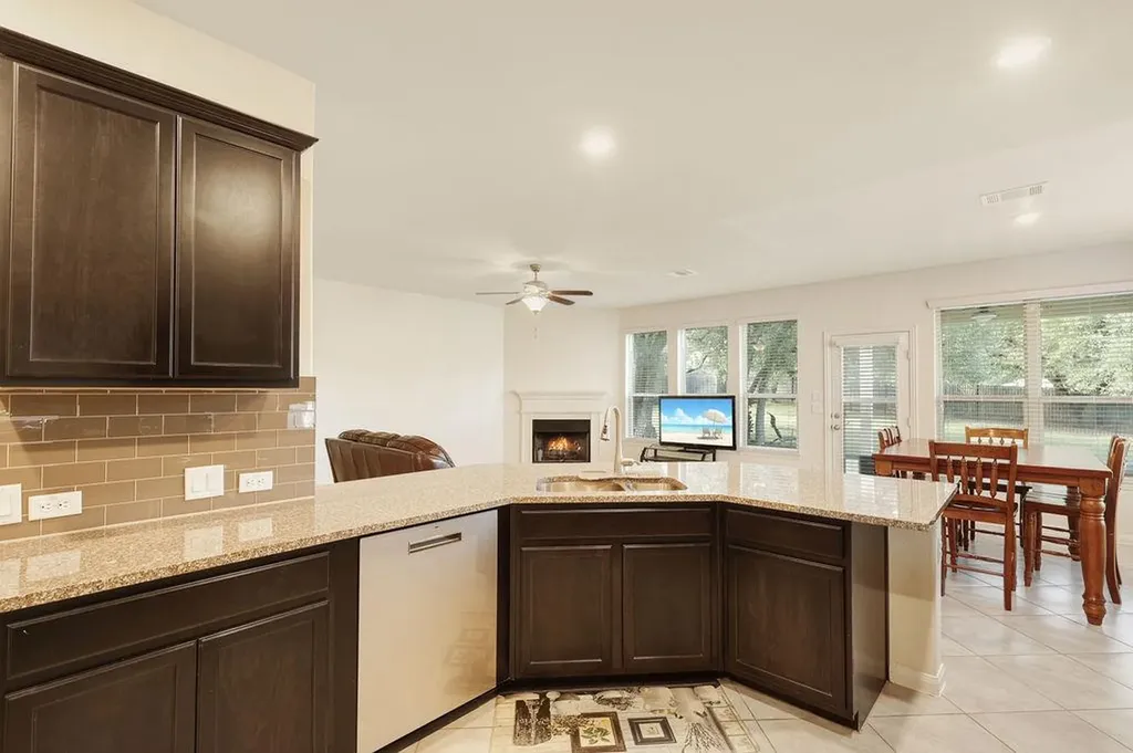 153 Crescent Heights Drive Georgetown TX 78628