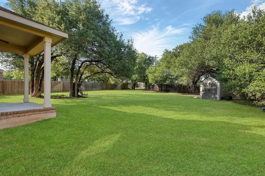 153 Crescent Heights Drive Georgetown TX 78628