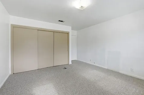 811 Nixon Street Lockhart TX 78644
