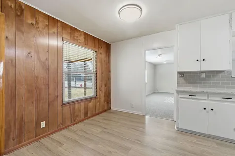 811 Nixon Street Lockhart TX 78644