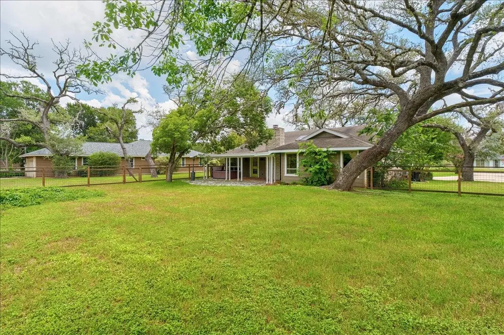 314 Turnstone Drive Buda TX 78610