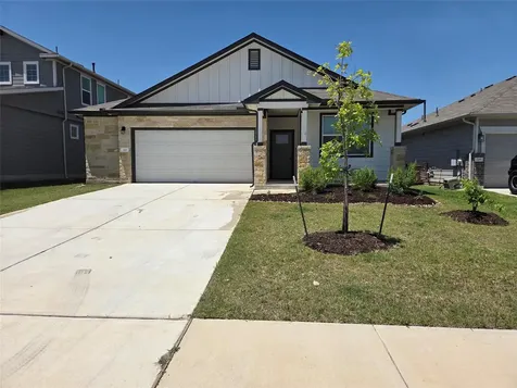 217 Greens Bayou Trail Hutto TX 78634