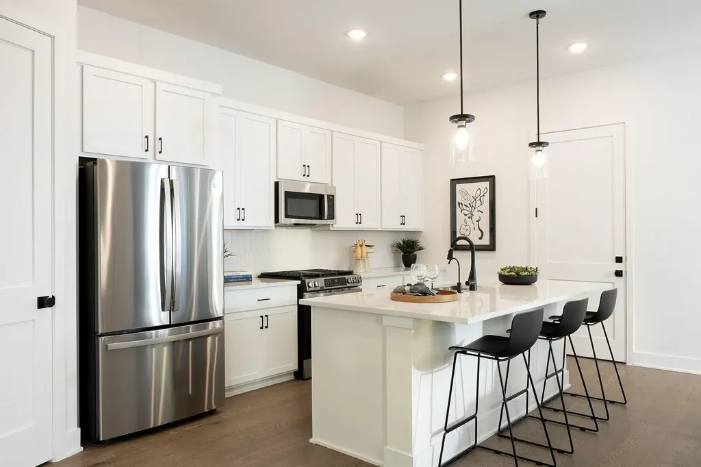 8012 Bird Song Circle Austin TX 78745