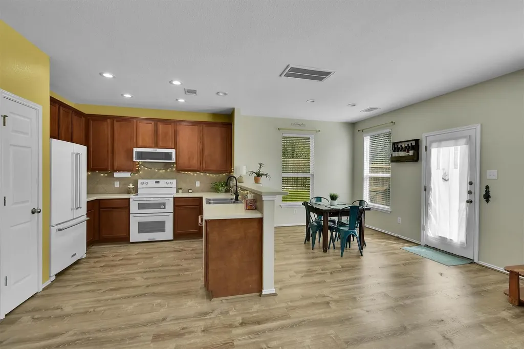 92 Verde Ranch Loop Leander TX 78641