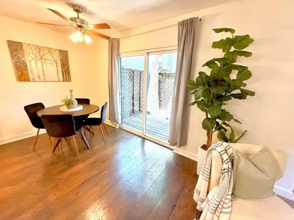 900 Taulbee Lane Austin TX 78757