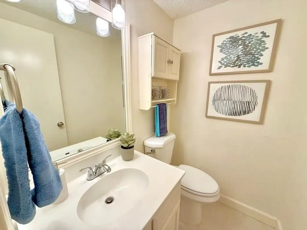 900 Taulbee Lane Austin TX 78757