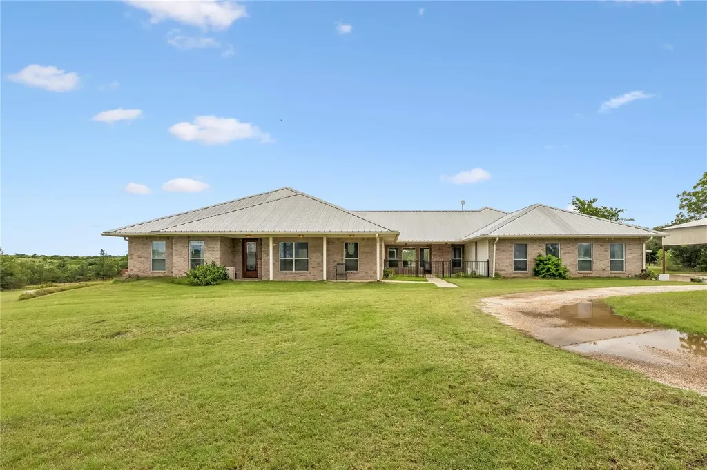 341 Windmill Hill Salado TX 76571