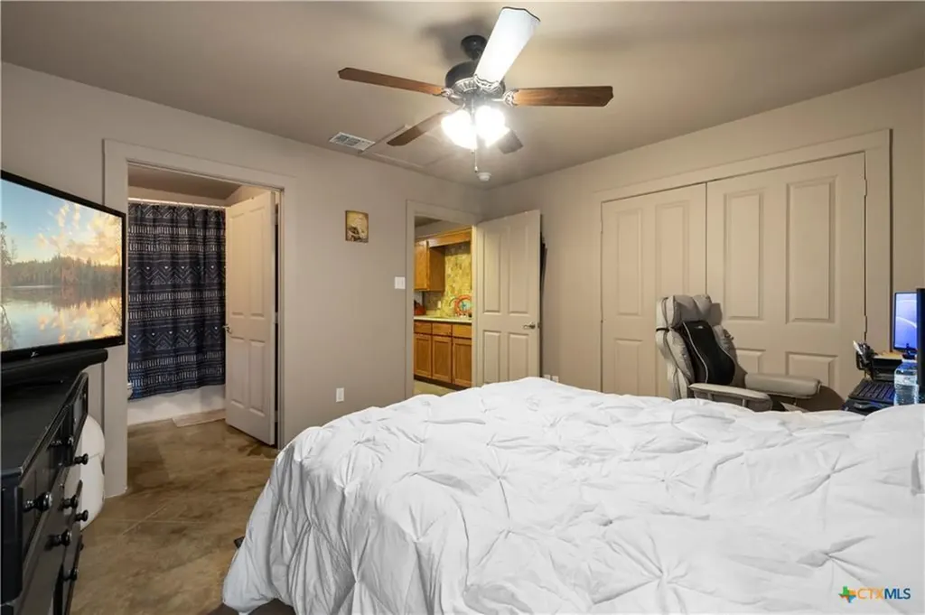 1239 Honor Lane Temple TX 76501