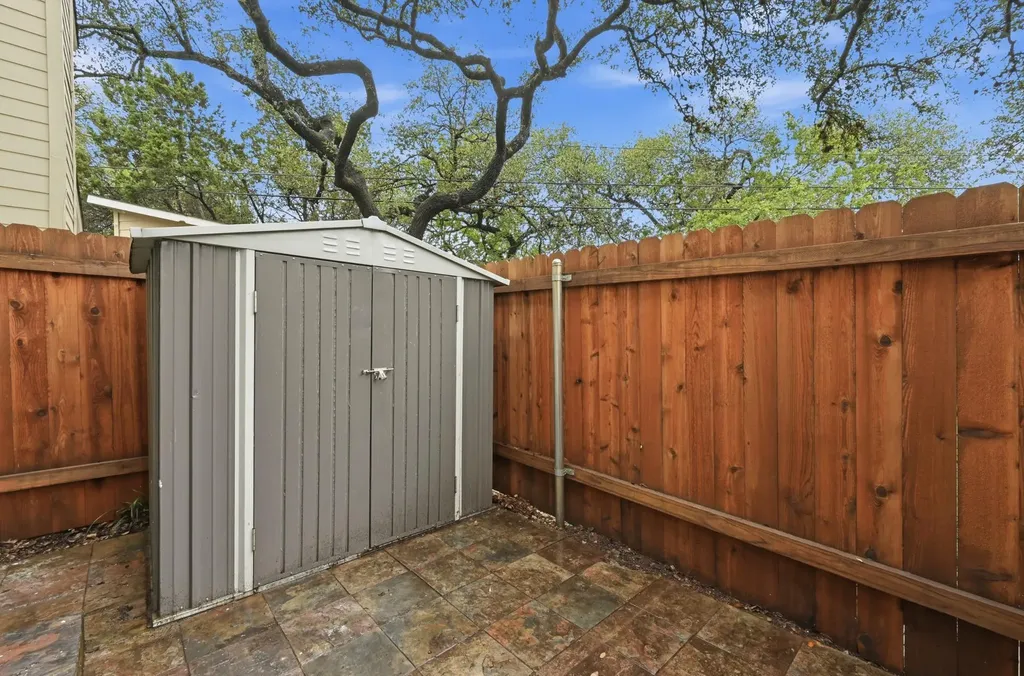 1504 Allen Road Austin TX 78746