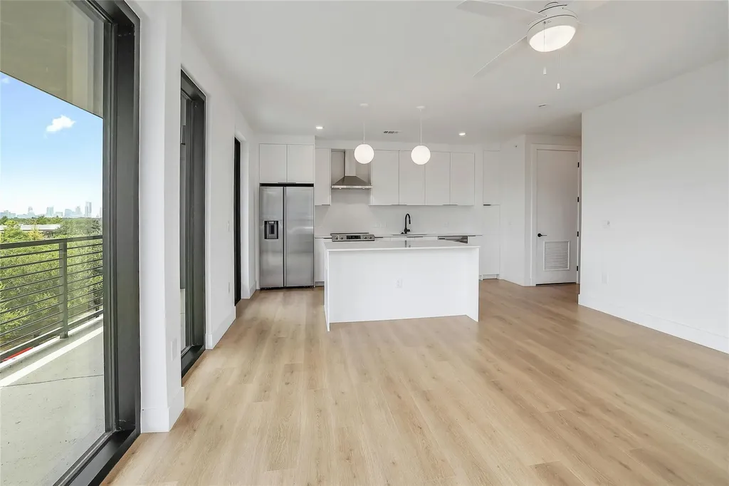 1701 Simond Avenue Austin TX 78723