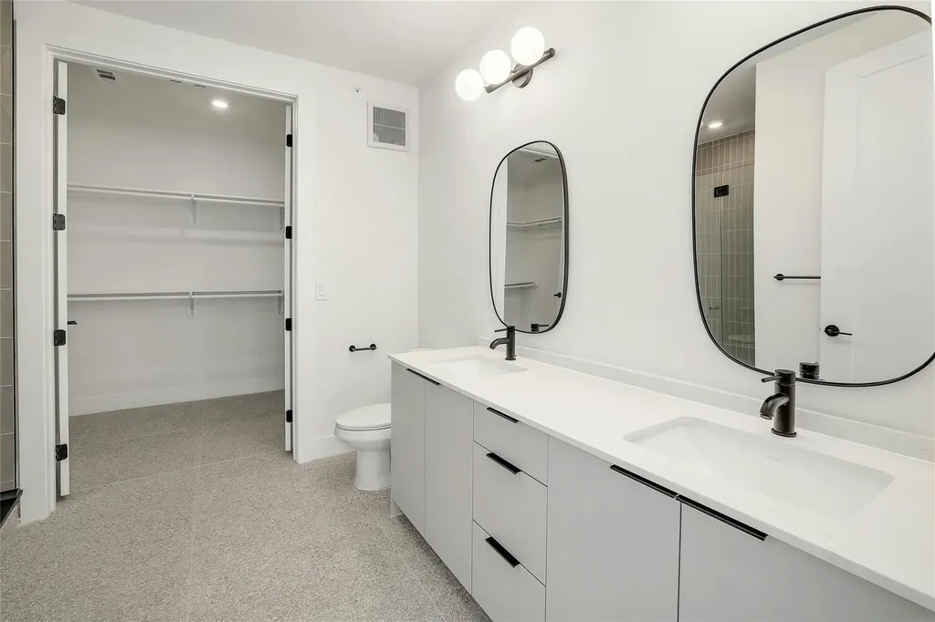 1701 Simond Avenue Austin TX 78723