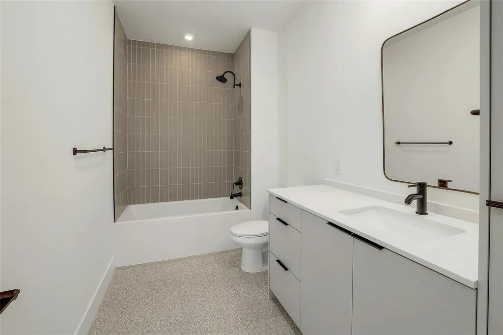 1701 Simond Avenue Austin TX 78723