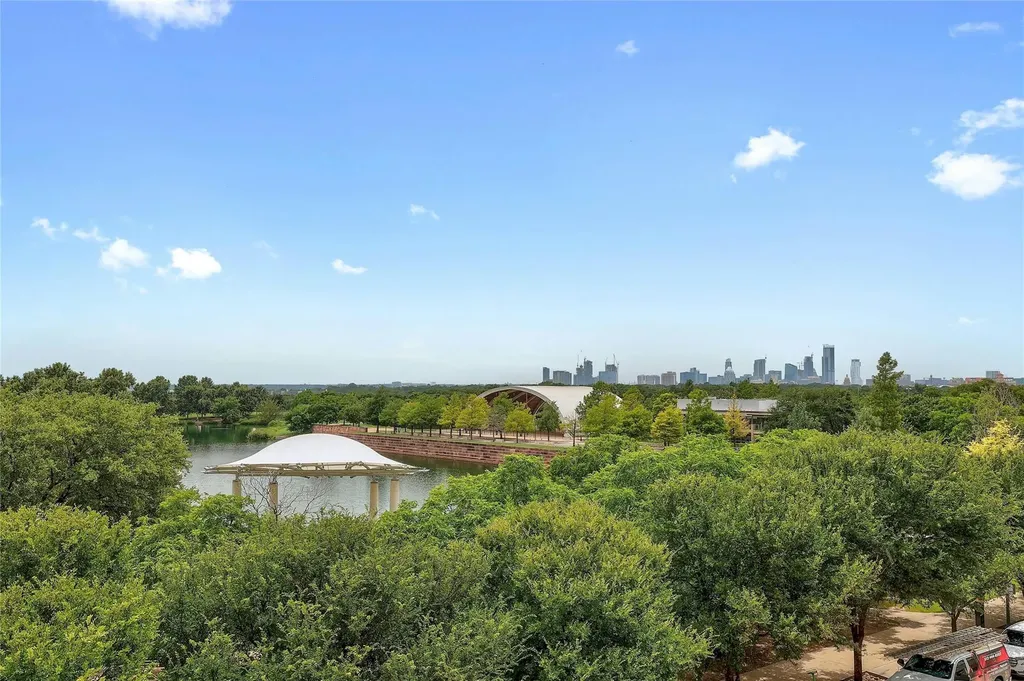 1701 Simond Avenue Austin TX 78723