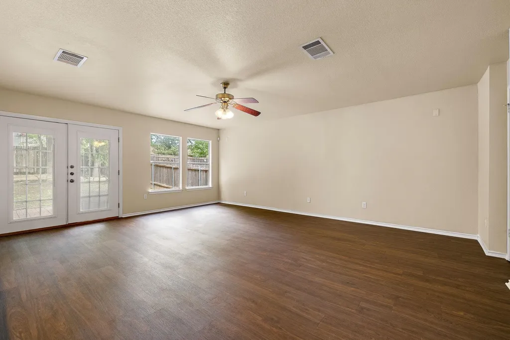 2104 Deer Creek Trail Round Rock TX 78665