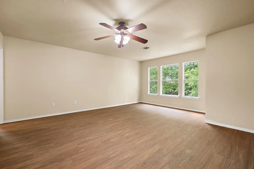 2104 Deer Creek Trail Round Rock TX 78665