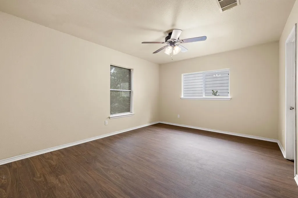 2104 Deer Creek Trail Round Rock TX 78665