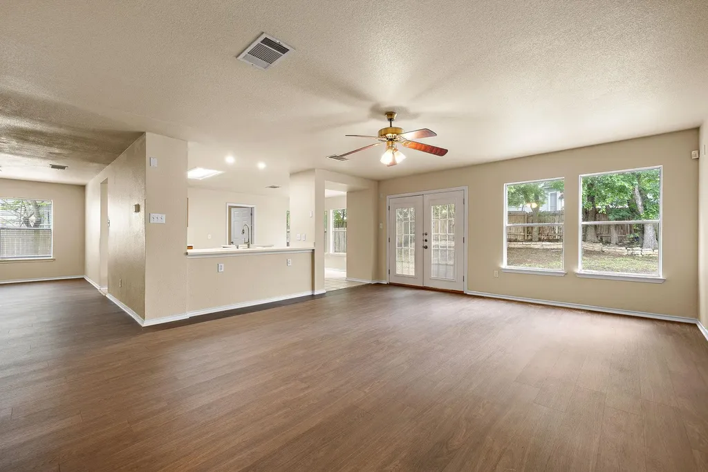 2104 Deer Creek Trail Round Rock TX 78665