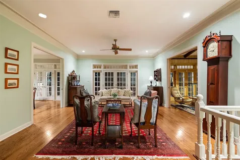 52 Club Estates Parkway The Hills TX 78738