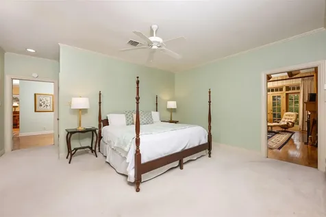 52 Club Estates Parkway The Hills TX 78738
