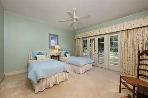 52 Club Estates Parkway The Hills TX 78738