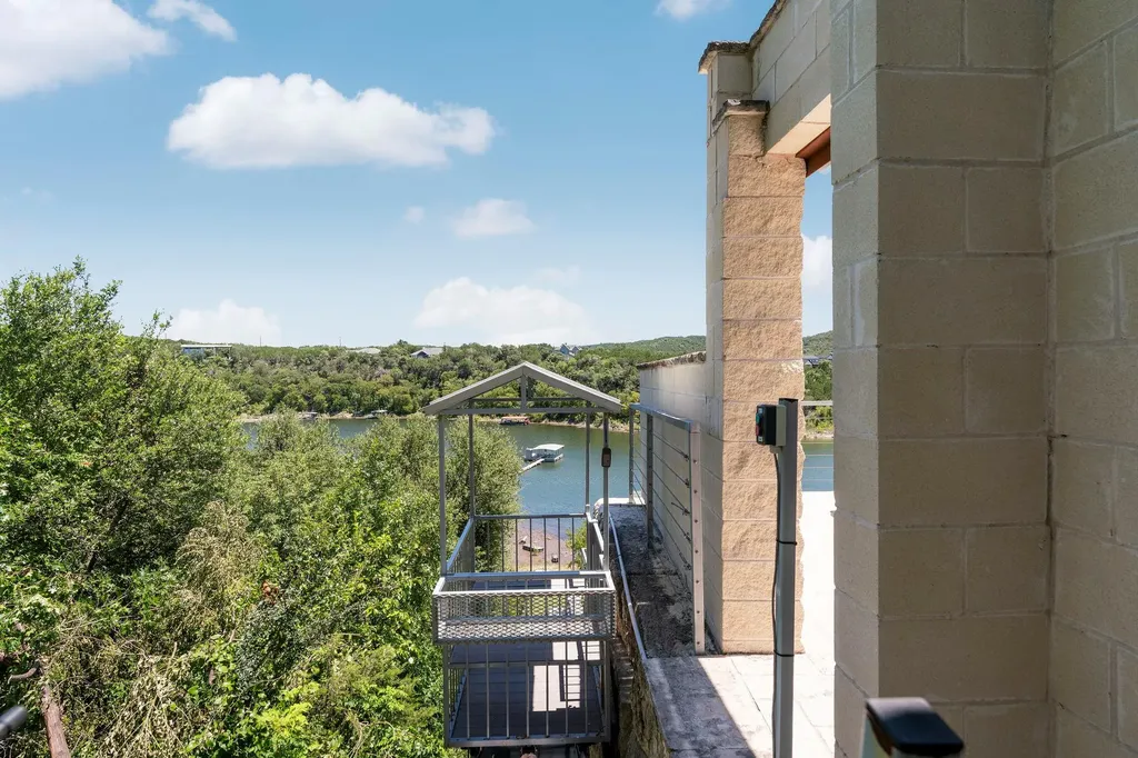 17011 E Darleen Drive Leander TX 78641