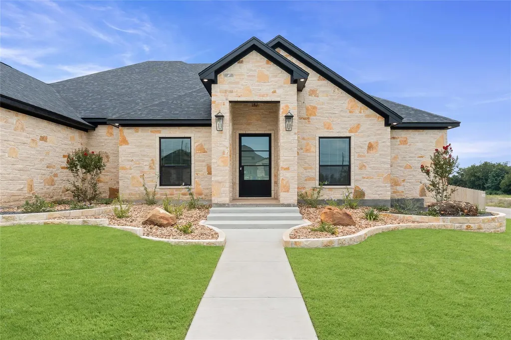 302 Rodeo Road Salado TX 76571