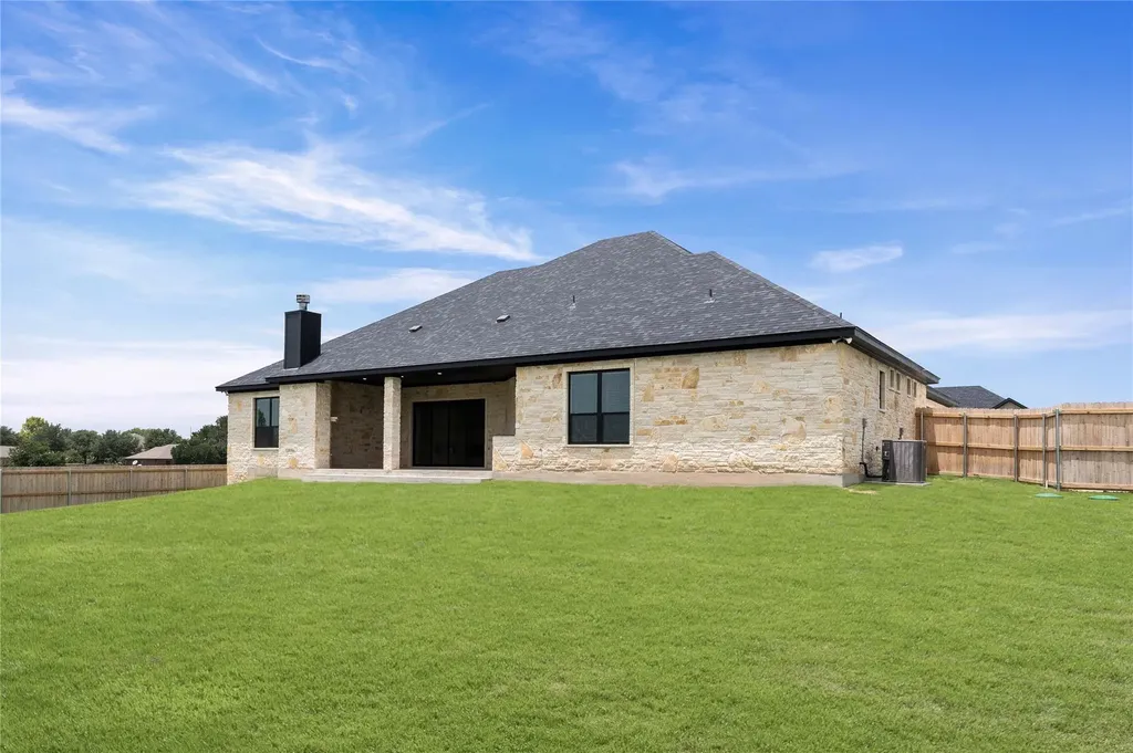 302 Rodeo Road Salado TX 76571