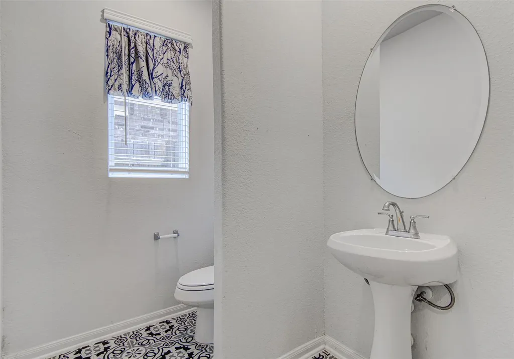 774 Cherrystone Loop Buda TX 78610