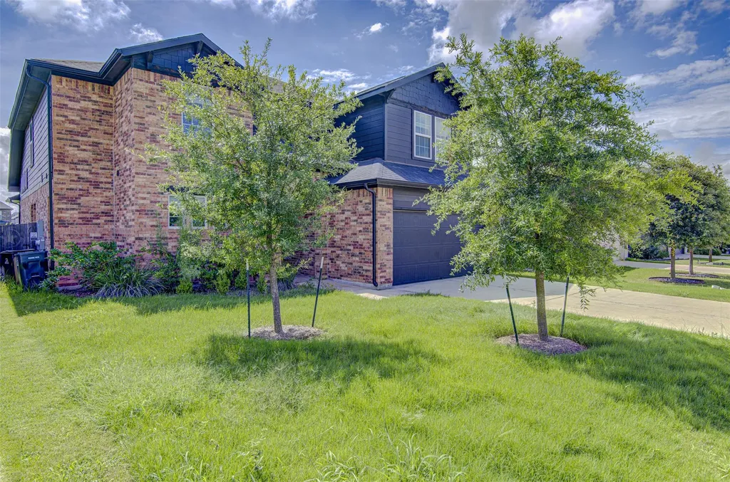 774 Cherrystone Loop Buda TX 78610