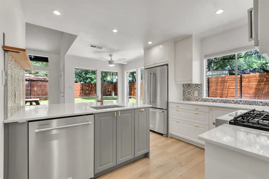 3808 Oak Creek Drive Austin TX 78727