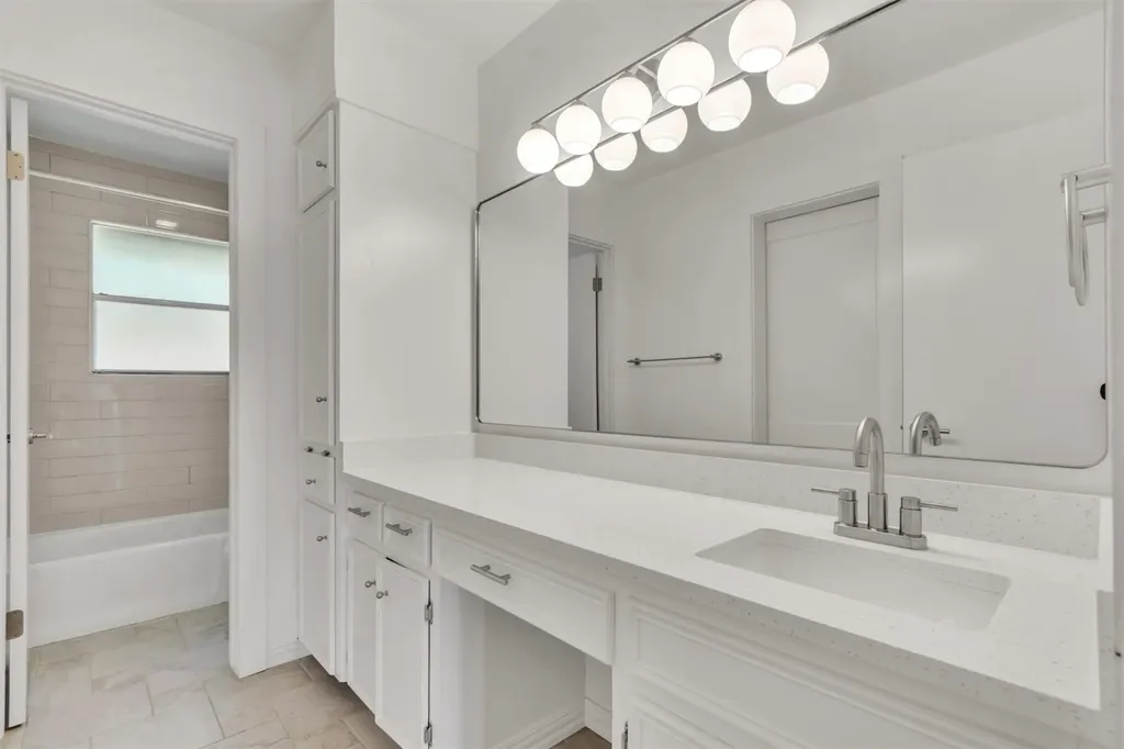 3808 Oak Creek Drive Austin TX 78727