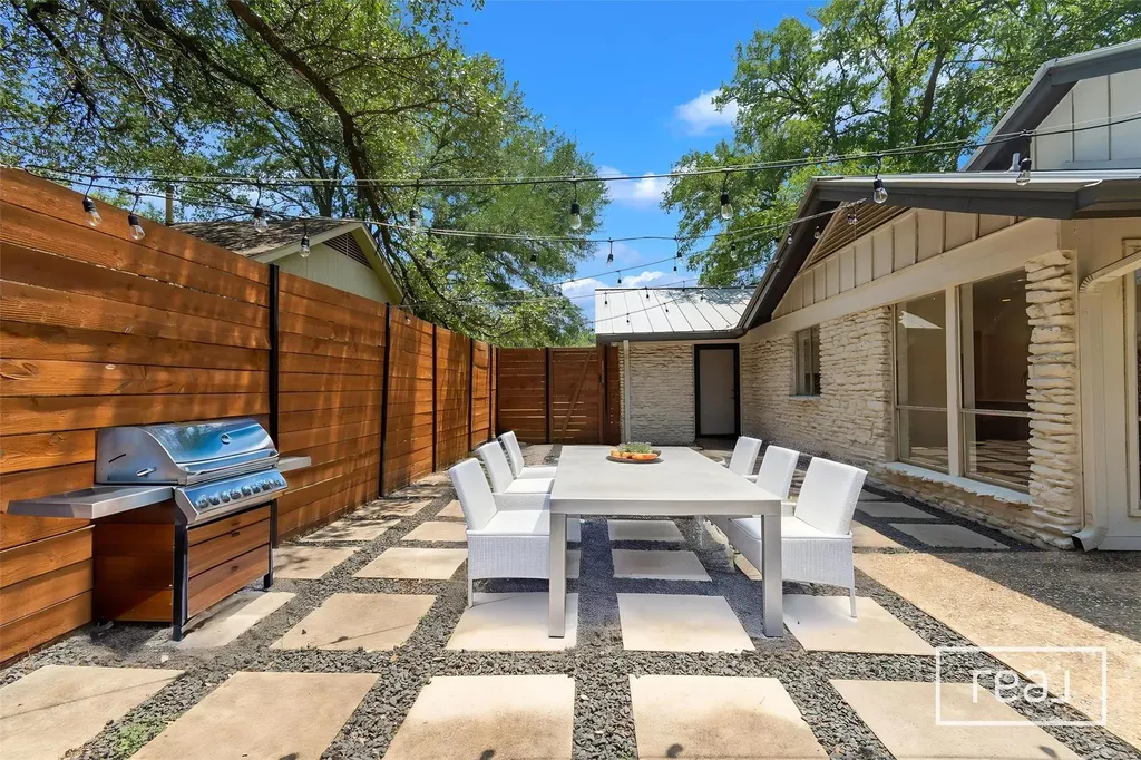 3808 Oak Creek Drive Austin TX 78727