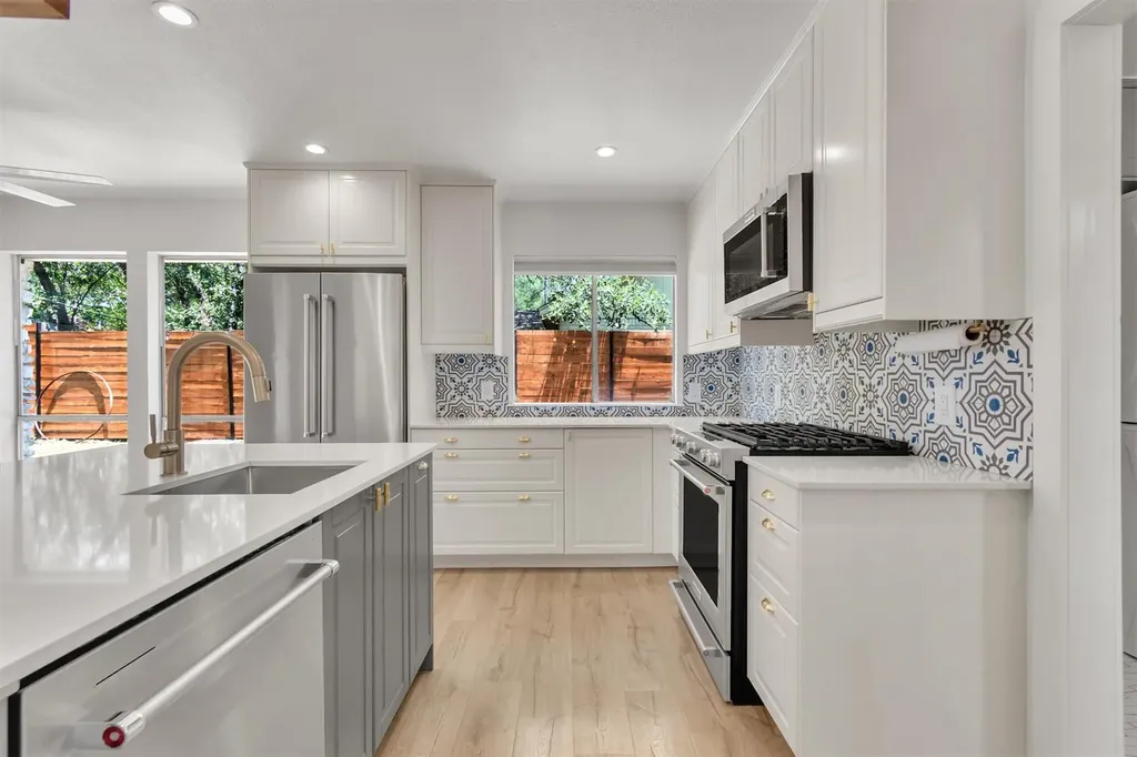 3808 Oak Creek Drive Austin TX 78727
